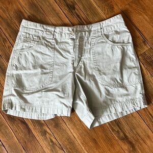 Columbia light tan hiking shorts